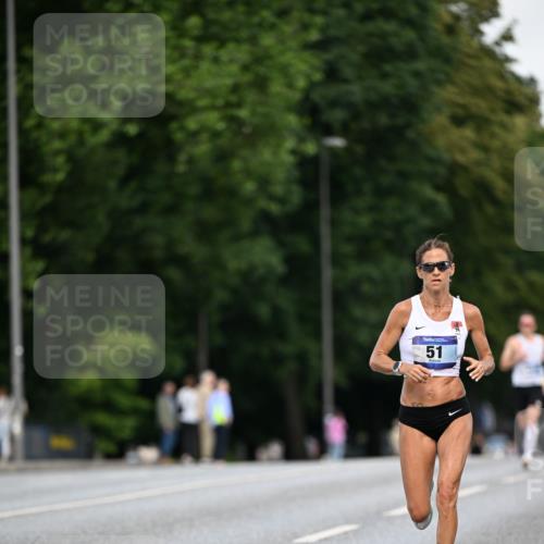 29.06.2025 - hella hamburg halbmarathon Dr. Thomas Lammeyer http://msf.ph/oto/8154696 29.06.2025 09:42:42 Kennedybrücke 51, 53, 6380, 6699, 11342 meine-sportfotos.de