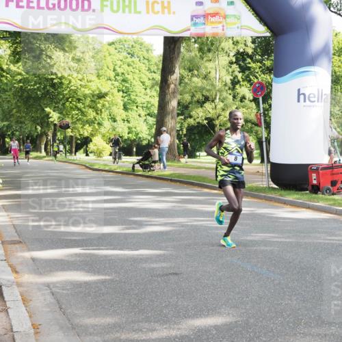 29.06.2025 - hella hamburg halbmarathon MichiJ http://msf.ph/oto/8154697 29.06.2025 09:56:18 Zwischen KM18-KM19 8 meine-sportfotos.de