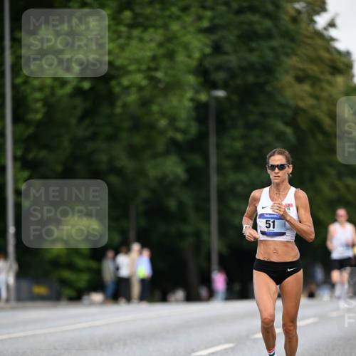 29.06.2025 - hella hamburg halbmarathon Dr. Thomas Lammeyer http://msf.ph/oto/8154703 29.06.2025 09:42:42 Kennedybrücke 51, 53, 6380, 6699, 11342 meine-sportfotos.de