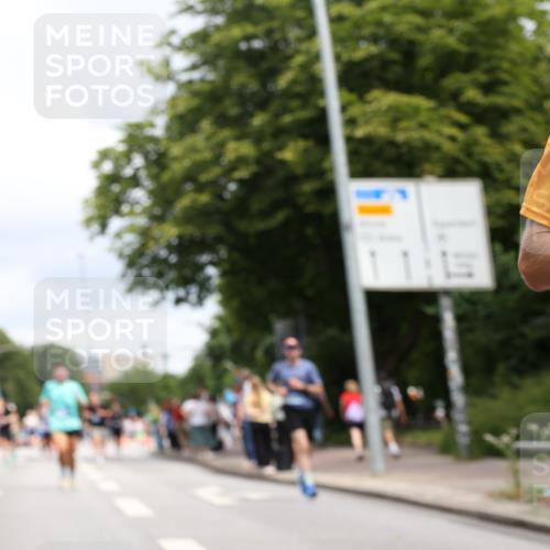 29.06.2025 - hella hamburg halbmarathon Yannick Fuchs http://msf.ph/oto/8154705 29.06.2025 10:58:00 20KM 1254, 1334, 1464, 2685, 2810, 4328, 5384, 7042, 7290, 7907, 8561, 9191, 11149, 12479, 12662, 13503, 13542, 13841, 14225, 15093, 15532, 15797, 15897, 16424, 16995, 17061, 17112, 17150, 17533, 17685, 17686, 17730, 18395, 18581, 18717 meine-sportfotos.de