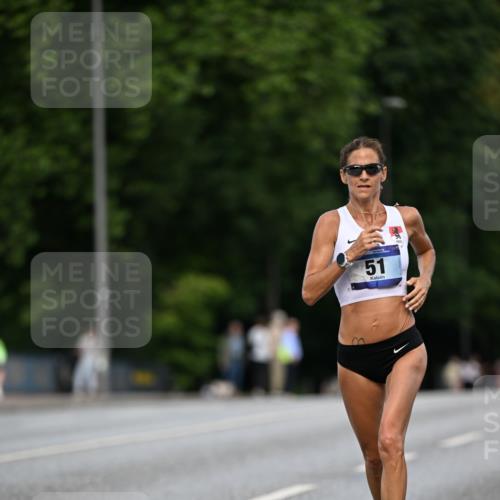 29.06.2025 - hella hamburg halbmarathon Dr. Thomas Lammeyer http://msf.ph/oto/8154771 29.06.2025 09:42:43 Kennedybrücke 51, 53, 6380, 6699, 11342 meine-sportfotos.de