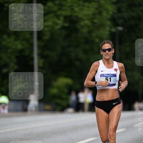 29.06.2025 - hella hamburg halbmarathon Dr. Thomas Lammeyer http://msf.ph/oto/8154779 29.06.2025 09:42:43 Kennedybrücke 51, 53, 6380, 6699, 11342 meine-sportfotos.de