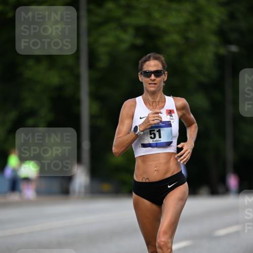 29.06.2025 - hella hamburg halbmarathon Dr. Thomas Lammeyer http://msf.ph/oto/8154801 29.06.2025 09:42:43 Kennedybrücke 51, 53, 6380, 6699, 11342 meine-sportfotos.de