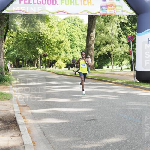29.06.2025 - hella hamburg halbmarathon MichiJ http://msf.ph/oto/8154806 29.06.2025 09:56:52 Zwischen KM18-KM19  meine-sportfotos.de
