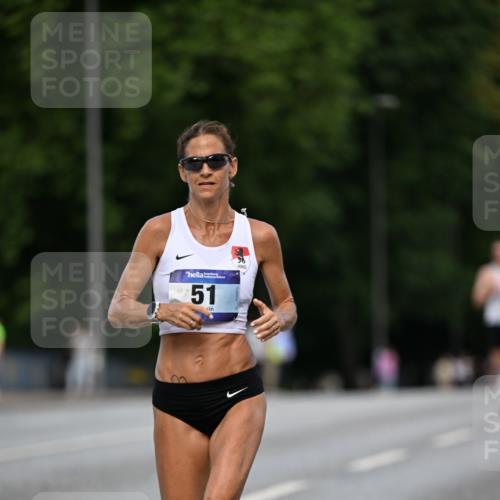 29.06.2025 - hella hamburg halbmarathon Dr. Thomas Lammeyer http://msf.ph/oto/8154810 29.06.2025 09:42:44 Kennedybrücke 51, 53, 3720, 6380, 6699, 11342 meine-sportfotos.de
