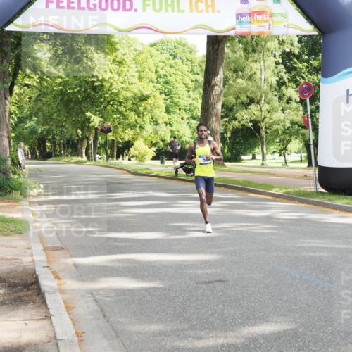 29.06.2025 - hella hamburg halbmarathon MichiJ http://msf.ph/oto/8154811 29.06.2025 09:56:52 Zwischen KM18-KM19  meine-sportfotos.de