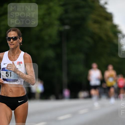 29.06.2025 - hella hamburg halbmarathon Dr. Thomas Lammeyer http://msf.ph/oto/8154817 29.06.2025 09:42:44 Kennedybrücke 51, 53, 3720, 6380, 6699, 11342 meine-sportfotos.de