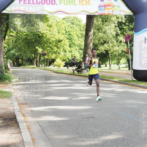 29.06.2025 - hella hamburg halbmarathon MichiJ http://msf.ph/oto/8154826 29.06.2025 09:56:53 Zwischen KM18-KM19  meine-sportfotos.de