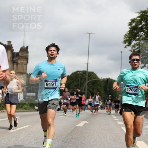 29.06.2025 - hella hamburg halbmarathon Yannick Fuchs http://msf.ph/oto/8154833 29.06.2025 10:58:03 20KM 1254, 1334, 1464, 2685, 2810, 4328, 7042, 7907, 8561, 8890, 9191, 11149, 12479, 13503, 13542, 13841, 14225, 14970, 15093, 15532, 15797, 16424, 16995, 17061, 17112, 17150, 17533, 17685, 17686, 17730, 18395, 18581 meine-sportfotos.de