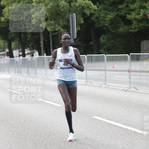 29.06.2025 - hella hamburg halbmarathon Jannik Wohlers http://msf.ph/oto/8154867 29.06.2025 09:35:37 Lombardsbrücke 28, 42, 14689 meine-sportfotos.de