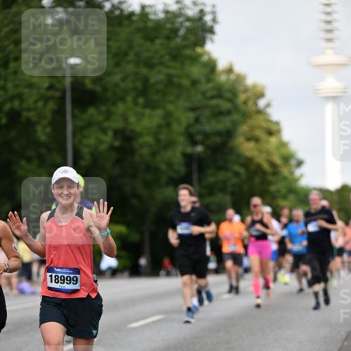 29.06.2025 - hella hamburg halbmarathon Dr. Thomas Lammeyer http://msf.ph/oto/8154899 29.06.2025 10:07:59 Kennedybrücke 1355, 1450, 2277, 2683, 4095, 4307, 4587, 4951, 5058, 5384, 5396, 5464, 5613, 6142, 6453, 7006, 7277, 7278, 7279, 7306, 7485, 8177, 8421, 8422, 8423, 8469, 8484, 9526, 9899, 10389, 11402 meine-sportfotos.de