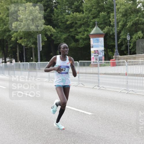 29.06.2025 - hella hamburg halbmarathon Jannik Wohlers http://msf.ph/oto/8154906 29.06.2025 09:35:37 Lombardsbrücke 28, 42, 14689 meine-sportfotos.de