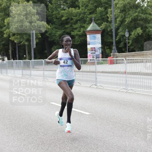 29.06.2025 - hella hamburg halbmarathon Jannik Wohlers http://msf.ph/oto/8154927 29.06.2025 09:35:37 Lombardsbrücke 28, 42, 14689 meine-sportfotos.de