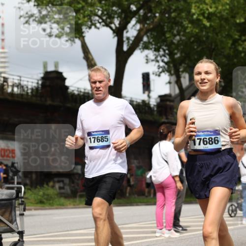 29.06.2025 - hella hamburg halbmarathon Yannick Fuchs http://msf.ph/oto/8154935 29.06.2025 10:58:05 20KM 1254, 1334, 1464, 2810, 3919, 4328, 7042, 7907, 8561, 8810, 8890, 9191, 11149, 12479, 13503, 13542, 13841, 14225, 14970, 15093, 15698, 15797, 16594, 16995, 17061, 17112, 17150, 17533, 17685, 17686, 17730, 18395, 18581 meine-sportfotos.de