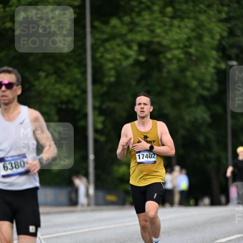 29.06.2025 - hella hamburg halbmarathon Dr. Thomas Lammeyer http://msf.ph/oto/8154938 29.06.2025 09:42:51 Kennedybrücke 51, 53, 2659, 3720, 6380 meine-sportfotos.de