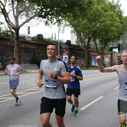 29.06.2025 - hella hamburg halbmarathon Yannick Fuchs http://msf.ph/oto/8154949 29.06.2025 10:37:58 20KM 3109, 3116, 3124, 3146, 3437, 3697, 3928, 4080, 5506, 6495, 7026, 7093, 7185, 7451, 7508, 7635, 8664, 9043, 9114, 9931, 10237, 10246, 10493, 11648, 11778, 11848, 12153, 12327, 12438, 12623, 12657, 12776, 13348, 13398, 13897, 14201, 14210, 14484, 14690, 14849, 15383, 15932, 16105, 16314, 16338, 16648, 16720, 16997, 17391, 17403, 17516, 18449, 18678, 18775, 19038, 19051, 19090, 19229 meine-sportfotos.de