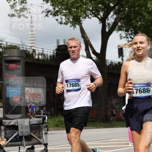 29.06.2025 - hella hamburg halbmarathon Yannick Fuchs http://msf.ph/oto/8154960 29.06.2025 10:58:05 20KM 1254, 1334, 1464, 2810, 3919, 4328, 7042, 7907, 8561, 8810, 8890, 9191, 11149, 12479, 13503, 13542, 13841, 14225, 14970, 15093, 15698, 15797, 16594, 16995, 17061, 17112, 17150, 17533, 17685, 17686, 17730, 18395, 18581 meine-sportfotos.de