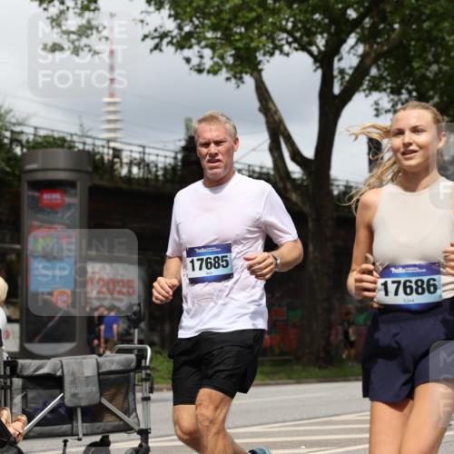 29.06.2025 - hella hamburg halbmarathon Yannick Fuchs http://msf.ph/oto/8154964 29.06.2025 10:58:06 20KM 1254, 1334, 1464, 2810, 3919, 7042, 7907, 8561, 8810, 8890, 9191, 11149, 12479, 13503, 13542, 13841, 14225, 14970, 15093, 15698, 15797, 16594, 16995, 17061, 17112, 17150, 17533, 17685, 17686, 17730, 18395, 18581 meine-sportfotos.de