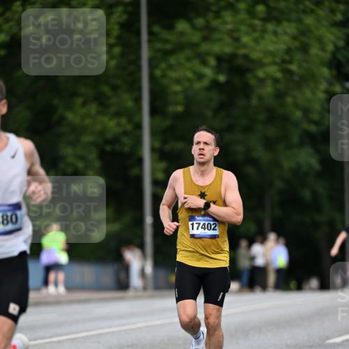 29.06.2025 - hella hamburg halbmarathon Dr. Thomas Lammeyer http://msf.ph/oto/8154966 29.06.2025 09:42:51 Kennedybrücke 51, 53, 2659, 3720, 6380 meine-sportfotos.de