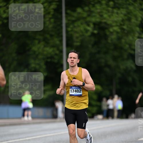 29.06.2025 - hella hamburg halbmarathon Dr. Thomas Lammeyer http://msf.ph/oto/8154984 29.06.2025 09:42:51 Kennedybrücke 51, 53, 2659, 3720, 6380 meine-sportfotos.de