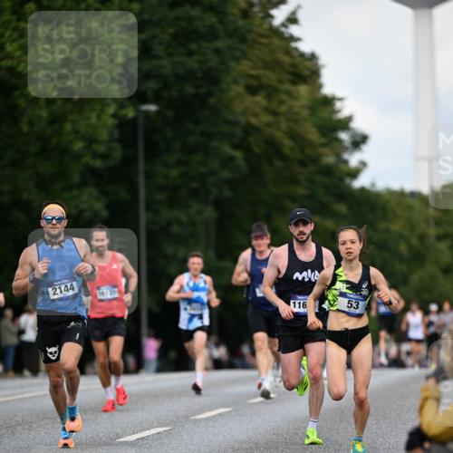 29.06.2025 - hella hamburg halbmarathon Dr. Thomas Lammeyer http://msf.ph/oto/8154995 29.06.2025 09:42:55 Kennedybrücke 51, 53, 2659, 3720, 6380 meine-sportfotos.de