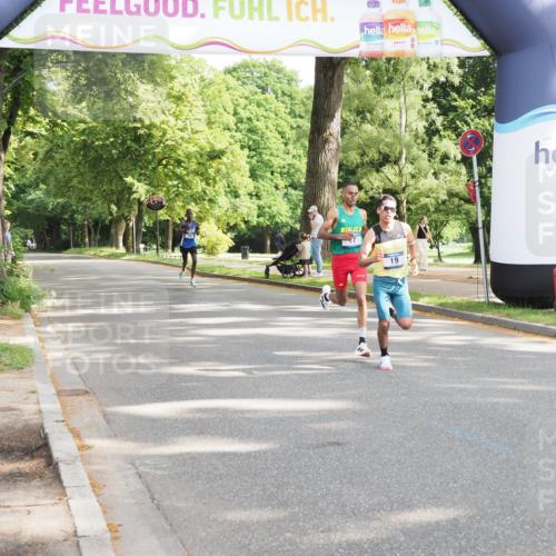 29.06.2025 - hella hamburg halbmarathon MichiJ http://msf.ph/oto/8155017 29.06.2025 09:57:48 Zwischen KM18-KM19 19 meine-sportfotos.de