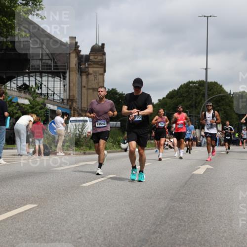29.06.2025 - hella hamburg halbmarathon Yannick Fuchs http://msf.ph/oto/8155029 29.06.2025 10:58:07 20KM 1254, 1334, 1464, 2810, 3919, 7042, 7907, 8561, 8810, 8890, 9191, 9680, 10694, 11149, 12479, 13503, 13542, 13841, 14225, 14970, 15093, 15698, 15797, 16594, 16995, 17061, 17112, 17150, 17533, 17685, 17686, 17730, 18321, 18395, 18581 meine-sportfotos.de