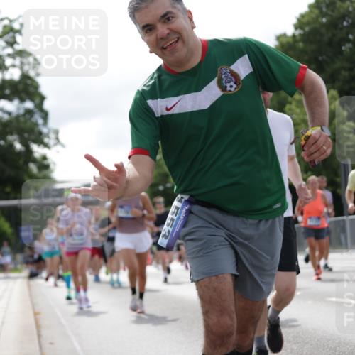 29.06.2025 - hella hamburg halbmarathon Jannik Wohlers http://msf.ph/oto/8155052 29.06.2025 10:16:40 Lombardsbrücke 1137, 1298, 1331, 1348, 1356, 1553, 2225, 2908, 3210, 3622, 5390, 5929, 5930, 5995, 7114, 7115, 7257, 7345, 7360, 7376, 7924, 7928, 8253, 8263, 8513, 8558, 8983, 9647, 10165, 10317, 10735, 10926, 11410, 12043, 12100, 12252, 12289, 12640, 13206, 13605, 14597, 14646, 15140, 15381, 15564, 15613, 15713, 16447, 16459, 16704, 16709, 16817, 17010, 17449, 17661, 17741, 17984, 18108, 18571 meine-sportfotos.de