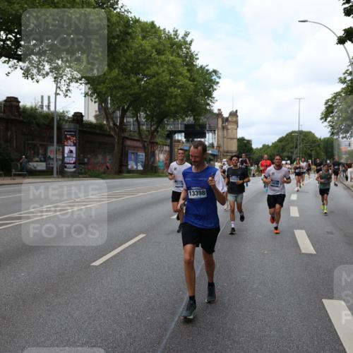 29.06.2025 - hella hamburg halbmarathon Yannick Fuchs http://msf.ph/oto/8155069 29.06.2025 10:37:59 20KM 3109, 3116, 3124, 3146, 3437, 3697, 3928, 4080, 5506, 6495, 7093, 7185, 7451, 7508, 7635, 8664, 9043, 9114, 9931, 10237, 10246, 10493, 11648, 11778, 11848, 12153, 12327, 12438, 12623, 12657, 12776, 13348, 13398, 13897, 14201, 14210, 14484, 14690, 14849, 15383, 15932, 16105, 16314, 16338, 16648, 16720, 16997, 17391, 17403, 17516, 18678, 18775, 19038, 19051, 19090 meine-sportfotos.de