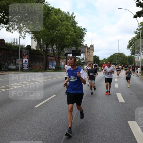 29.06.2025 - hella hamburg halbmarathon Yannick Fuchs http://msf.ph/oto/8155089 29.06.2025 10:37:59 20KM 3109, 3116, 3124, 3146, 3437, 3697, 3928, 4080, 5506, 6495, 7093, 7185, 7451, 7508, 7635, 8664, 9043, 9114, 9931, 10237, 10246, 10493, 11648, 11778, 11848, 12153, 12327, 12438, 12623, 12657, 12776, 13348, 13398, 13897, 14201, 14210, 14484, 14690, 14849, 15383, 15932, 16105, 16314, 16338, 16648, 16720, 16997, 17391, 17403, 17516, 18678, 18775, 19038, 19051, 19090 meine-sportfotos.de