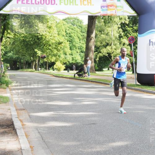 29.06.2025 - hella hamburg halbmarathon MichiJ http://msf.ph/oto/8155098 29.06.2025 09:57:52 Zwischen KM18-KM19 14, 17, 19 meine-sportfotos.de