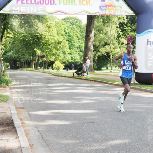 29.06.2025 - hella hamburg halbmarathon MichiJ http://msf.ph/oto/8155106 29.06.2025 09:57:52 Zwischen KM18-KM19 14, 17, 19 meine-sportfotos.de