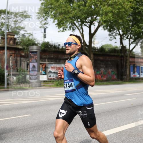 29.06.2025 - hella hamburg halbmarathon Yannick Fuchs http://msf.ph/oto/8155112 29.06.2025 10:14:52 20KM 53, 2144, 2659, 4524, 13016, 19108 meine-sportfotos.de