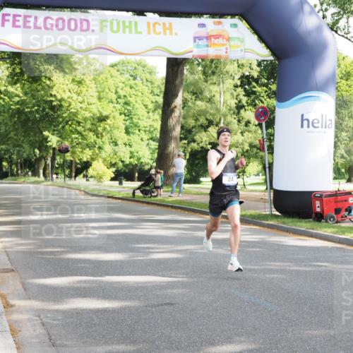 29.06.2025 - hella hamburg halbmarathon MichiJ http://msf.ph/oto/8155178 29.06.2025 09:58:22 Zwischen KM18-KM19 24 meine-sportfotos.de