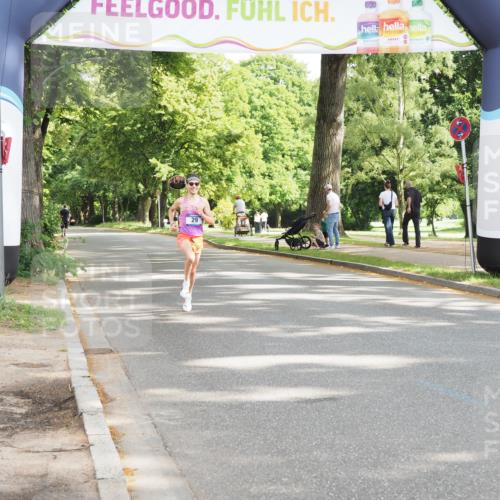 29.06.2025 - hella hamburg halbmarathon MichiJ http://msf.ph/oto/8155199 29.06.2025 10:01:03 Zwischen KM18-KM19  meine-sportfotos.de