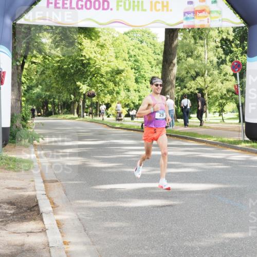 29.06.2025 - hella hamburg halbmarathon MichiJ http://msf.ph/oto/8155304 29.06.2025 10:01:04 Zwischen KM18-KM19  meine-sportfotos.de
