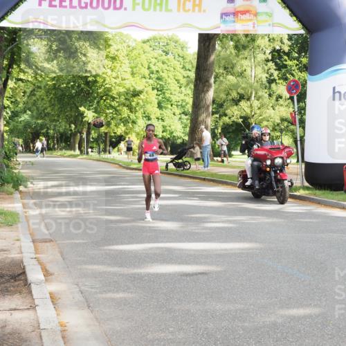 29.06.2025 - hella hamburg halbmarathon MichiJ http://msf.ph/oto/8155383 29.06.2025 10:01:37 Zwischen KM18-KM19 48 meine-sportfotos.de