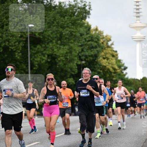 29.06.2025 - hella hamburg halbmarathon Dr. Thomas Lammeyer http://msf.ph/oto/8155395 29.06.2025 10:08:04 Kennedybrücke 1032, 1355, 1450, 2277, 2683, 2979, 4095, 4951, 5058, 5363, 5384, 5396, 5613, 6142, 6453, 7277, 7278, 7279, 7485, 8177, 8421, 8422, 8423, 8469, 8484, 9526, 9899, 10389, 11402 meine-sportfotos.de