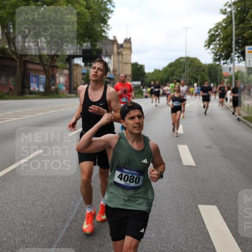 29.06.2025 - hella hamburg halbmarathon Yannick Fuchs http://msf.ph/oto/8155398 29.06.2025 10:38:03 20KM 3109, 3116, 3124, 3146, 3437, 3697, 3928, 4080, 5506, 5692, 6495, 7093, 7185, 7451, 8664, 8900, 9043, 9114, 9931, 10237, 10246, 10493, 11153, 11648, 11778, 11848, 12327, 12438, 12623, 12657, 12776, 13348, 13897, 14690, 15383, 15932, 16105, 16648, 16720, 16997, 17391, 17403, 17516, 18678, 18775, 19038, 19051, 19090 meine-sportfotos.de