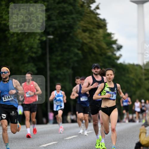 29.06.2025 - hella hamburg halbmarathon Dr. Thomas Lammeyer http://msf.ph/oto/8155426 29.06.2025 09:42:56 Kennedybrücke 51, 53, 2659, 3720, 6380 meine-sportfotos.de