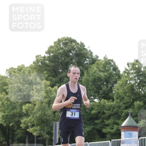 29.06.2025 - hella hamburg halbmarathon Jannik Wohlers http://msf.ph/oto/8155436 29.06.2025 09:36:44 Lombardsbrücke 31 meine-sportfotos.de