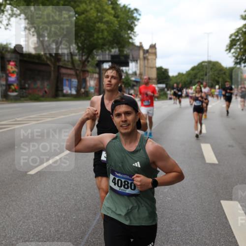 29.06.2025 - hella hamburg halbmarathon Yannick Fuchs http://msf.ph/oto/8155440 29.06.2025 10:38:03 20KM 3109, 3116, 3124, 3146, 3437, 3697, 3928, 4080, 5506, 5692, 6495, 7093, 7185, 7451, 8664, 8900, 9043, 9114, 9931, 10237, 10246, 10493, 11153, 11648, 11778, 11848, 12327, 12438, 12623, 12657, 12776, 13348, 13897, 14690, 15383, 15932, 16105, 16648, 16720, 16997, 17391, 17403, 17516, 18678, 18775, 19038, 19051, 19090 meine-sportfotos.de