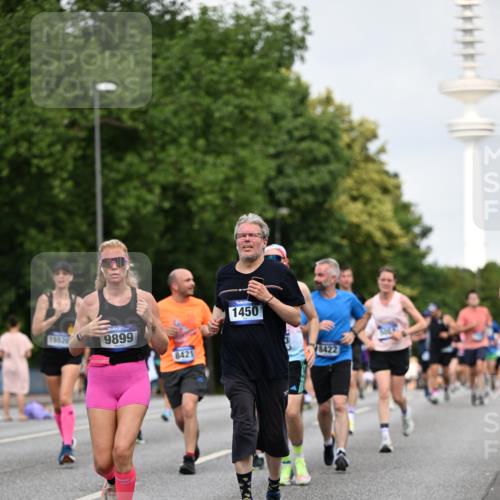 29.06.2025 - hella hamburg halbmarathon Dr. Thomas Lammeyer http://msf.ph/oto/8155465 29.06.2025 10:08:04 Kennedybrücke 1032, 1355, 1450, 2277, 2683, 2979, 4095, 4951, 5058, 5363, 5384, 5396, 5613, 6142, 6453, 7277, 7278, 7279, 7485, 8177, 8421, 8422, 8423, 8469, 8484, 9526, 9899, 10389, 11402 meine-sportfotos.de