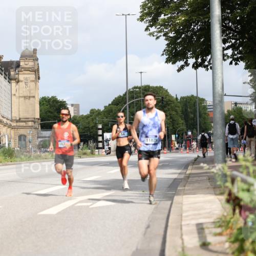 29.06.2025 - hella hamburg halbmarathon Yannick Fuchs http://msf.ph/oto/8155485 29.06.2025 10:15:48 20KM 54, 11829, 12678, 14302, 16245 meine-sportfotos.de