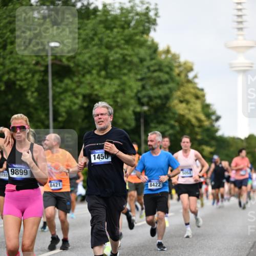 29.06.2025 - hella hamburg halbmarathon Dr. Thomas Lammeyer http://msf.ph/oto/8155517 29.06.2025 10:08:05 Kennedybrücke 1032, 1355, 1450, 2277, 2683, 2979, 4095, 4951, 5058, 5363, 5384, 5613, 6142, 6453, 7485, 8177, 8421, 8422, 8423, 8469, 8484, 9526, 9899, 10389, 11402 meine-sportfotos.de