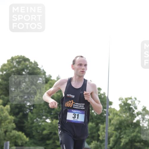 29.06.2025 - hella hamburg halbmarathon Jannik Wohlers http://msf.ph/oto/8155520 29.06.2025 09:36:45 Lombardsbrücke 31 meine-sportfotos.de