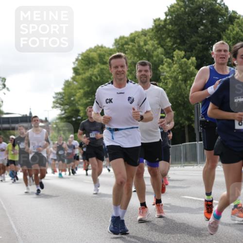 29.06.2025 - hella hamburg halbmarathon Jannik Wohlers http://msf.ph/oto/8155553 29.06.2025 10:16:50 Lombardsbrücke 1083, 1137, 1298, 1348, 1356, 1477, 2860, 2908, 3210, 3464, 3466, 3622, 5023, 5390, 5929, 5930, 5995, 6126, 6128, 6522, 7410, 7445, 7647, 7945, 8210, 8253, 8433, 8558, 8983, 9152, 9259, 9647, 10377, 10460, 10592, 10735, 11102, 12042, 12100, 12166, 13605, 14199, 14950, 15140, 15293, 15465, 16704, 16817, 17010, 17058, 17661, 17741, 17927, 17984, 18039, 18108, 18344, 18526, 18571 meine-sportfotos.de