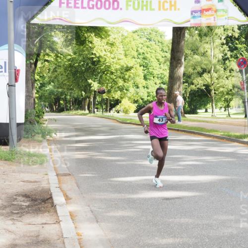 29.06.2025 - hella hamburg halbmarathon MichiJ http://msf.ph/oto/8155584 29.06.2025 10:02:06 Zwischen KM18-KM19 43 meine-sportfotos.de