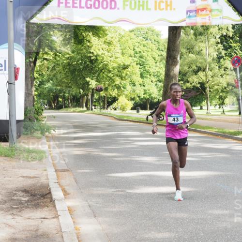 29.06.2025 - hella hamburg halbmarathon MichiJ http://msf.ph/oto/8155604 29.06.2025 10:02:06 Zwischen KM18-KM19 43 meine-sportfotos.de