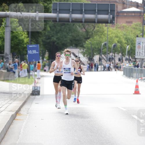29.06.2025 - hella hamburg halbmarathon Jannik Wohlers http://msf.ph/oto/8155654 29.06.2025 09:37:18 Lombardsbrücke  meine-sportfotos.de